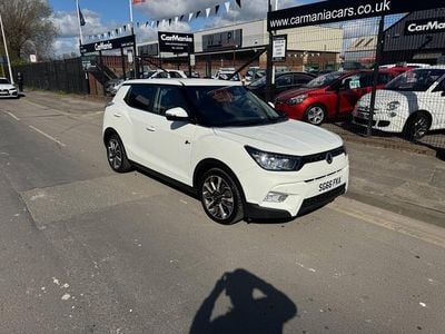 Used Ssangyong (KGM) Tivoli 115 HP (84 kW) 2016 White SUV