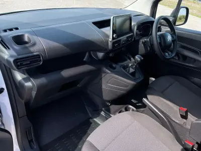 Used Citroën Berlingo 100 HP (73 kW) 2023 White MPV