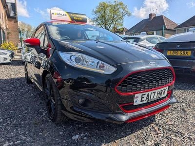 Usado Ford Fiesta ST-Line 140 HP (102 kW) 2017 Preto Citadino
