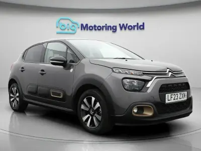 Usado Citroën C3 PureTech 83 HP (61 kW) 2023 Cinzento Citadino