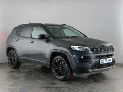 Usado Jeep Compass 2023 Gris SUV