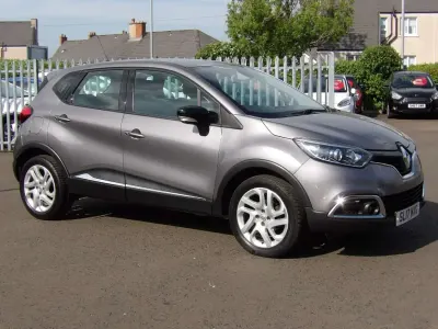 Used Renault Captur Dynamique 90 HP (66 kW) 2017 Grey SUV