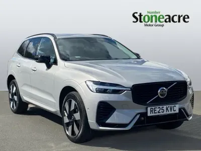 Usado Volvo XC60 Ultra 455 HP (334 kW) 2025 Prateado SUV