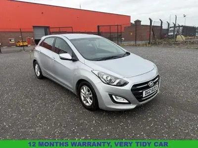 Used Hyundai i30 SE 108 HP (79 kW) 2015 Silver Hatchback