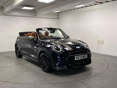 Black Used 2023 Mini Cooper S Exclusive Hatchback | £25,950 (A bit pricey)