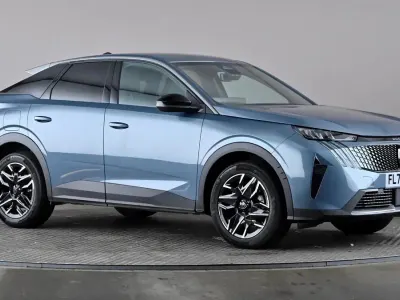 Second-hand Peugeot 3008 Allure 136 CP (100 kW) 2025 Albastru SUV