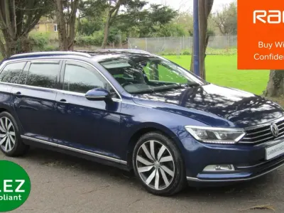 Begagnad VW Passat GT 120 HK (88 kW) 2018 Blå Kombi