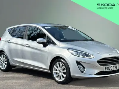 Usado Ford Fiesta Titanium 95 CV (69 kW) 2003 Utilitario