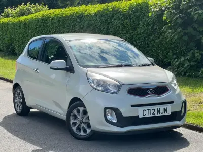 Used Kia Picanto 84 HP (61 kW) 2014 Beige Hatchback
