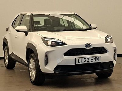 Usado Toyota Yaris Hybrid 116 CV (85 kW) 2023 Blanco Familiar