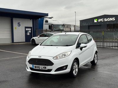 Used Ford Fiesta Zetec 2016 White Hatchback