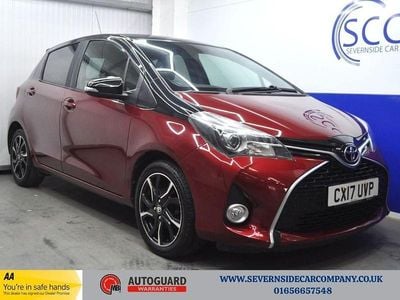 Used Toyota Yaris Design 99 HP (72 kW) 2017 Red/black Hatchback