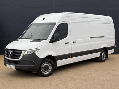 New Mercedes Sprinter 2025 White Van