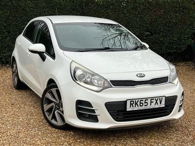 White Used 2015 Kia Rio Hatchback | £5,997 (Fair price)