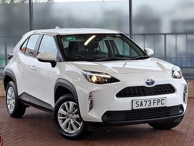 Usado Toyota Yaris Hybrid 116 CV (85 kW) 2023 Blanco Familiar