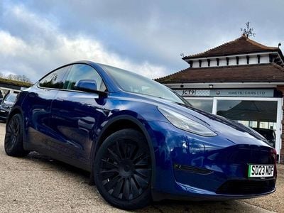 Blue Used 2023 Tesla Model Y Long Range AWD SUV | £27,444 (Fair price)