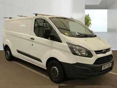 Used Ford Transit Custom 130 HP (95 kW) 2017 White Van