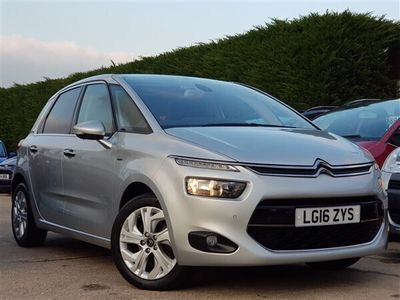 used Citroën C4 Picasso o 1.6 E-HDi EXCLUSIVE PLUS *SAT-NAV* *360 PARKING CAMERA* *PAN ROOF* MPV