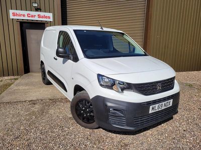 Second-hand Peugeot Partner 131 CP (96 kW) 2019 Alb Monovolum