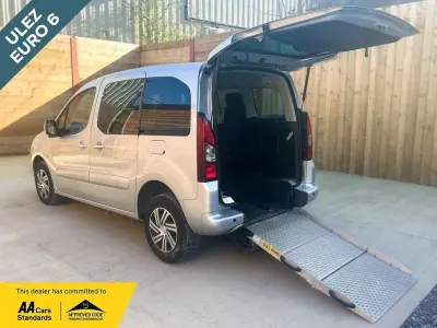 Usado Citroën Berlingo Feel 2018 Prateado Monovolume