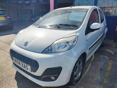Used Peugeot 107 Allure 68 HP (50 kW) 2014 White Hatchback