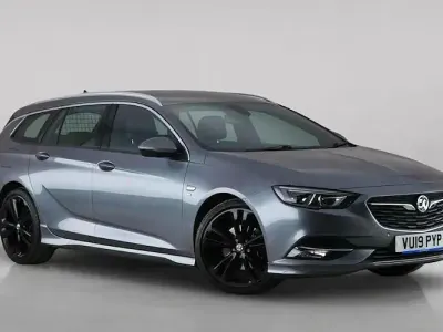 Used Vauxhall Insignia SRi 170 HP (125 kW) 2019 Grey Hatchback