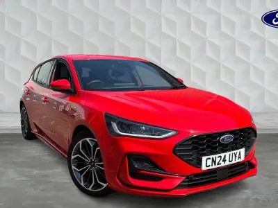Used Ford Focus ST-Line X 125 HP (91 kW) 2024 Red Hatchback