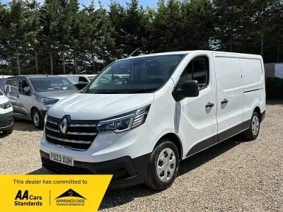 Used Renault Trafic 2023 White MPV
