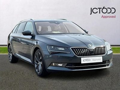 Used Skoda Superb 147 HP (108 kW) 2019 Grey Estate