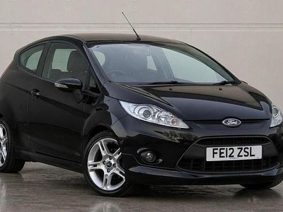 Usado Ford Fiesta Zetec 118 CV (86 kW) 2012 Negro Utilitario