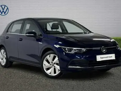 Usado VW Golf VII Style 150 HP (110 kW) 2021 Azul Citadino