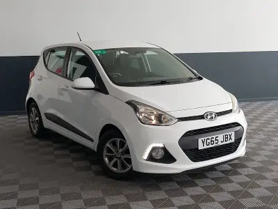 Used Hyundai i10 Premium 87 HP (63 kW) 2015 White Hatchback