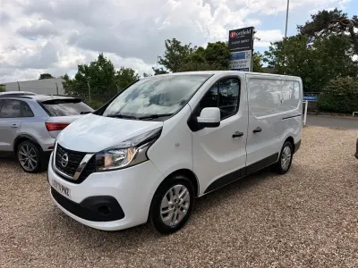 Używany Nissan NV300 Tekna 120 KM (88 kW) 2021 Biały Van