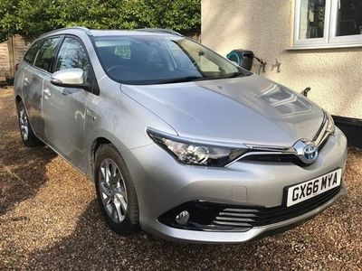 used Toyota Auris 1.8 VVT h Business Edition Touring Sports CVT Euro 6 (s/s) 5dr (Safety Sense)