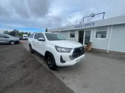 Used Toyota HiLux 150 HP (110 kW) 2021 White Pickup