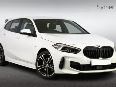 Usado BMW 118 M Sport 134 HP (98 kW) 2023 Branco Citadino