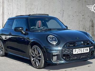 Begagnad Mini Cooper Hatch 113 kW (154 HK) 2025 Grå Halvkombi