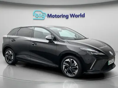 Używany MG MG4 EV Trophy 319 kW (435 KM) 2023 Czarny Hatchback