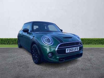 Used Mini Cooper S Classic 192 HP (141 kW) 2019 Green Hatchback
