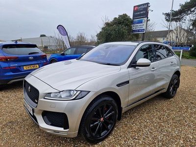 Used Jaguar F-Pace Supercharged 380 HP (279 kW) 2016 Gold SUV