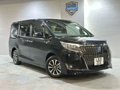 Usado Toyota Noah 2025 Negro Monovolumen