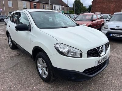 Used Nissan Qashqai Visia 110 HP (80 kW) 2011 White SUV