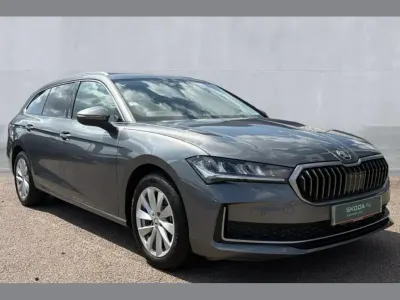 Used Skoda Superb SE Technology 200 HP (147 kW) 2024 Grey Estate