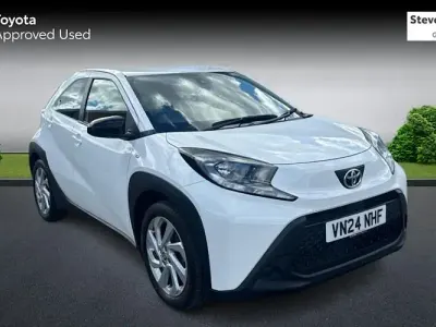 Used Toyota Aygo X PURE 72 HP (52 kW) 2025 SUV