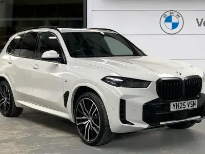 Używany BMW X5 M Sport 490 KM (360 kW) 2025 Biały SUV