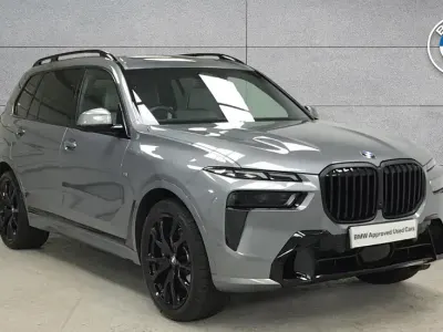 Second-hand BMW X7 M Sport 347 CP (255 kW) 2025 Gri SUV