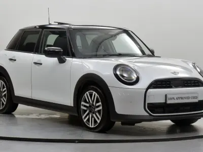 Used Mini Cooper Hatch 113 kW (154 HP) 2026 White Hatchback