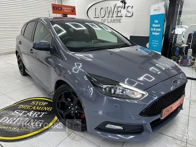 Used Ford Focus ST 185 HP (136 kW) 2015 Grey Hatchback