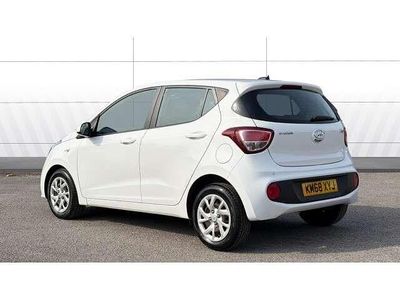 Used Hyundai i10 SE 66 HP (48 kW) 2018 White Hatchback
