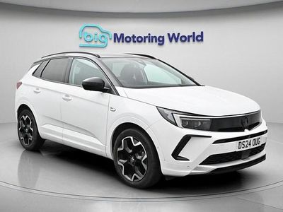 Used Vauxhall Grandland X Ultimate 130 HP (95 kW) 2024 White SUV
